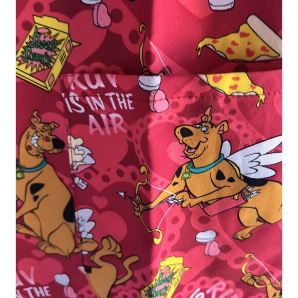 Tooniforms SCOOBY-DOO Ruv Is In The Air Valentines Day Size M Nurse Scrub Top - Picture 4 of 6